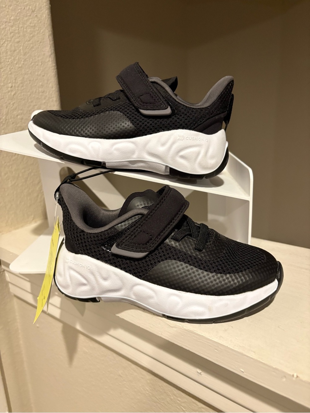 All In Motion Peyton Performance Sneakers Black White  Toddler  Size 9 NWT